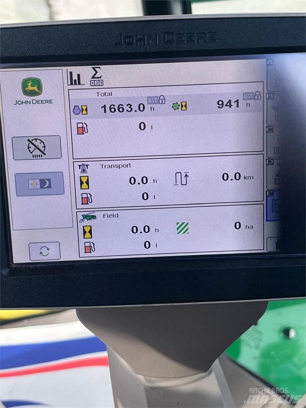 John Deere 9600 Getrokken veldhakselaar