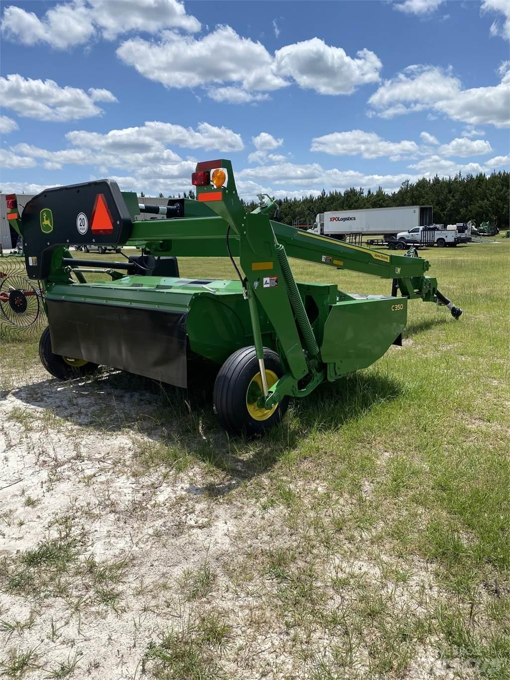 John Deere C350 Maaikneuzers