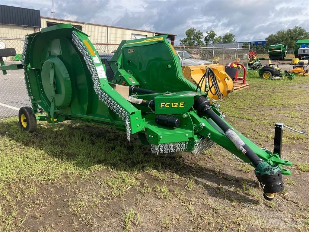 John Deere FC12E Balenhakselaars, -snijders en -afwikkelaars