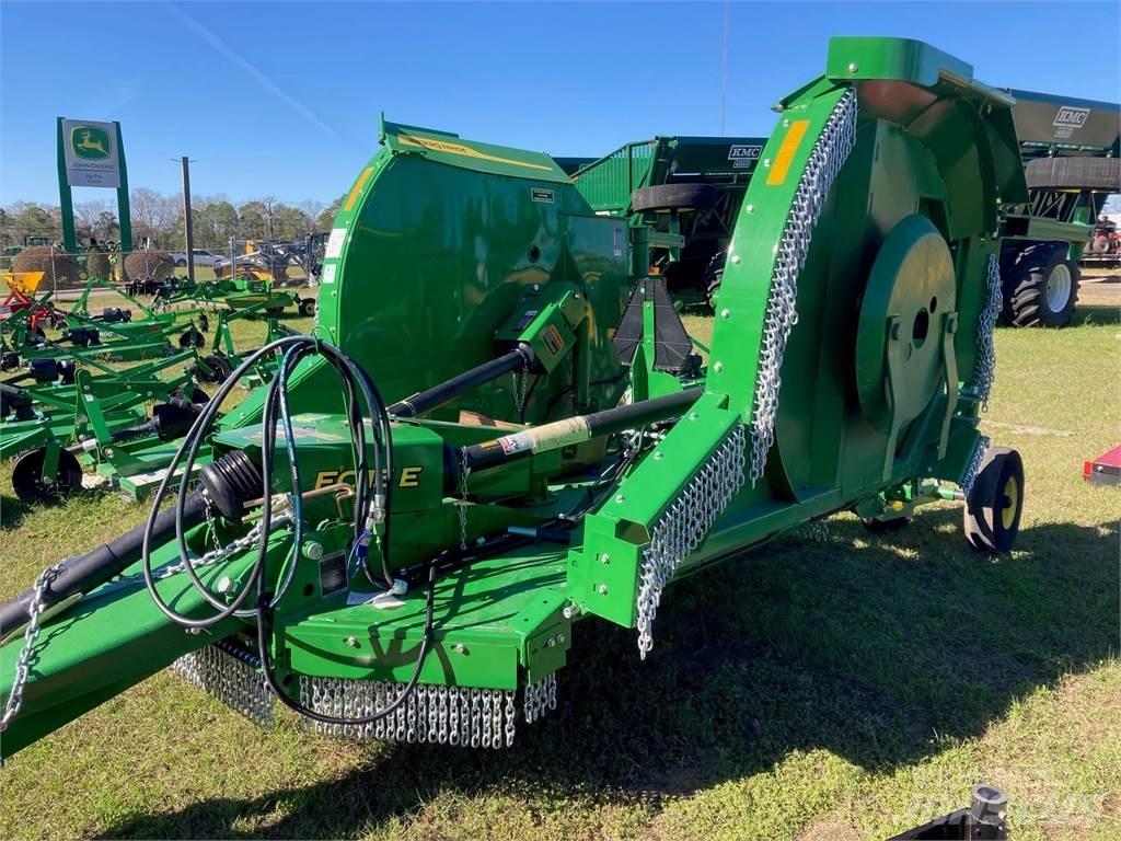 John Deere FC15E Balenhakselaars, -snijders en -afwikkelaars