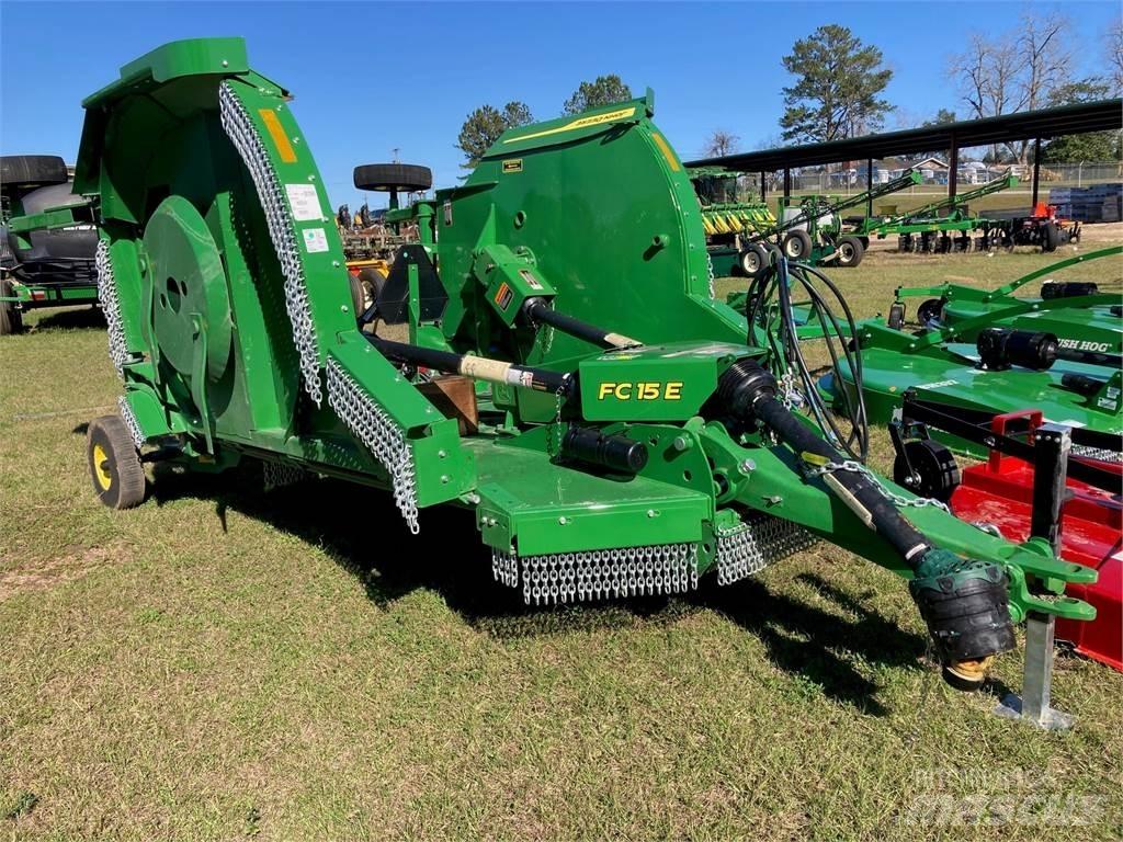 John Deere FC15E Balenhakselaars, -snijders en -afwikkelaars