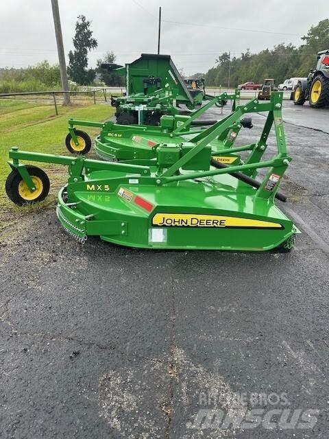 John Deere MX5 Balenhakselaars, -snijders en -afwikkelaars