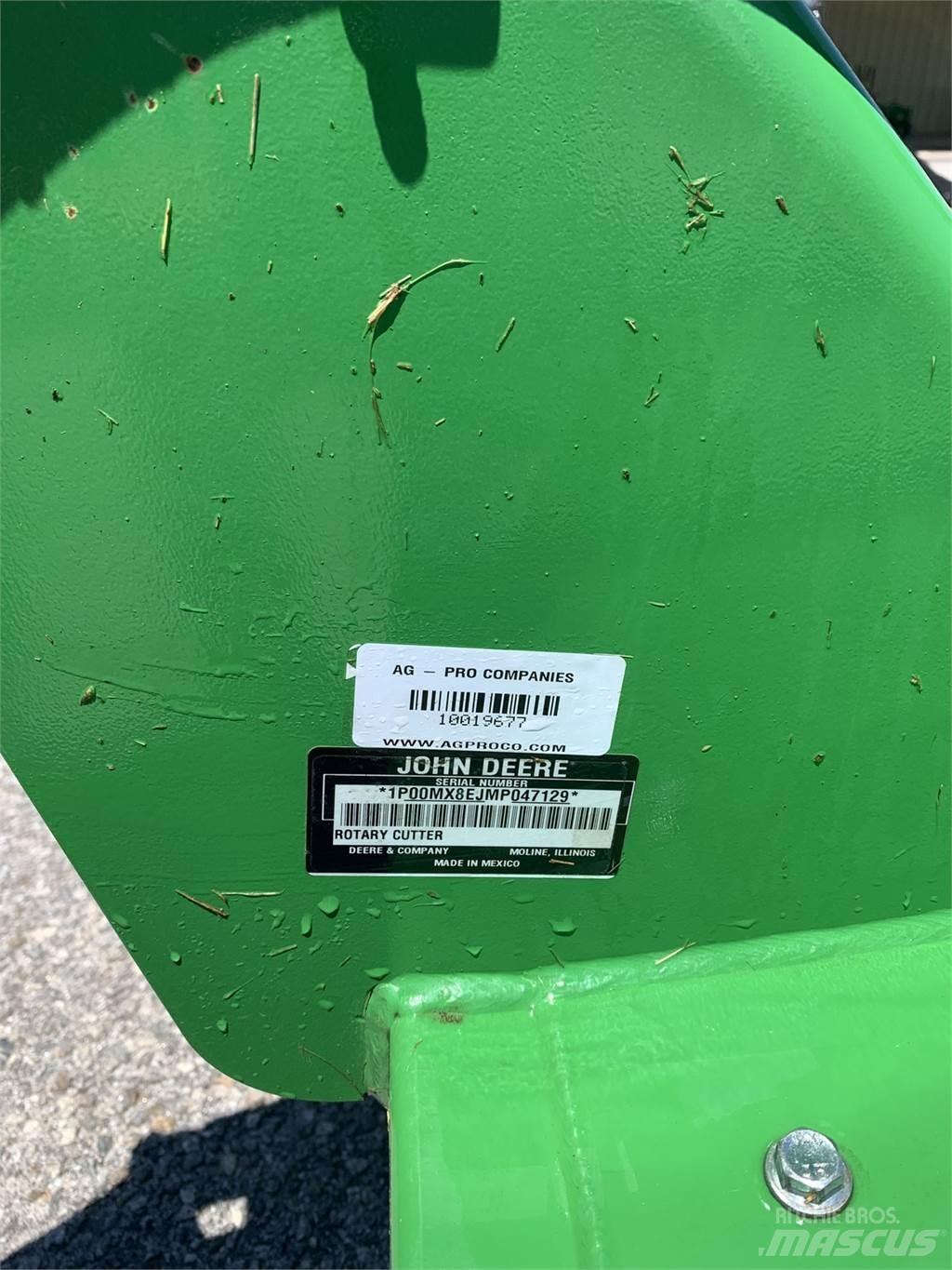 John Deere MX8 Balenhakselaars, -snijders en -afwikkelaars
