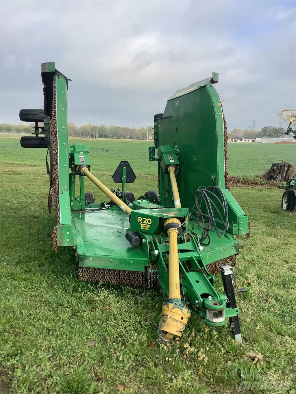 John Deere R20 Balenhakselaars, -snijders en -afwikkelaars