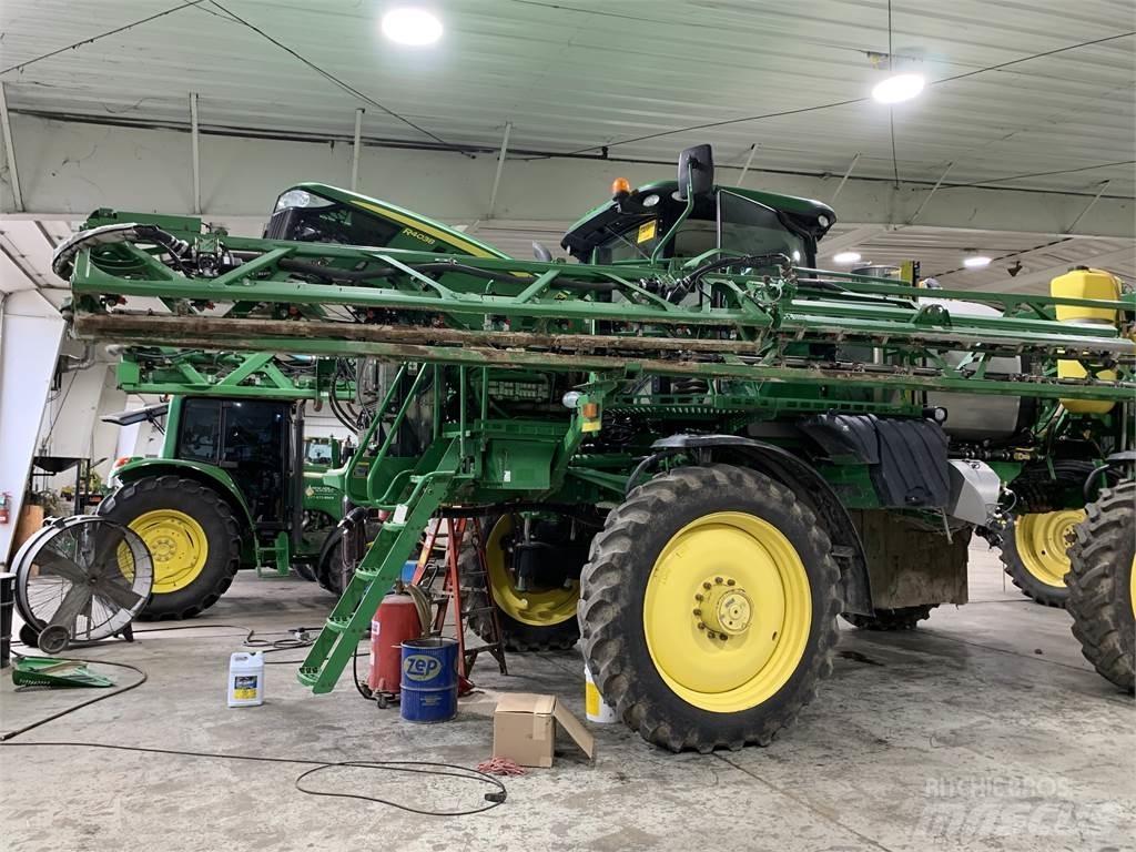 John Deere R4038 Getrokken spuitmachines