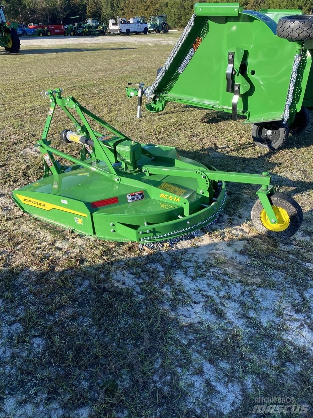 John Deere RC5M Balenhakselaars, -snijders en -afwikkelaars
