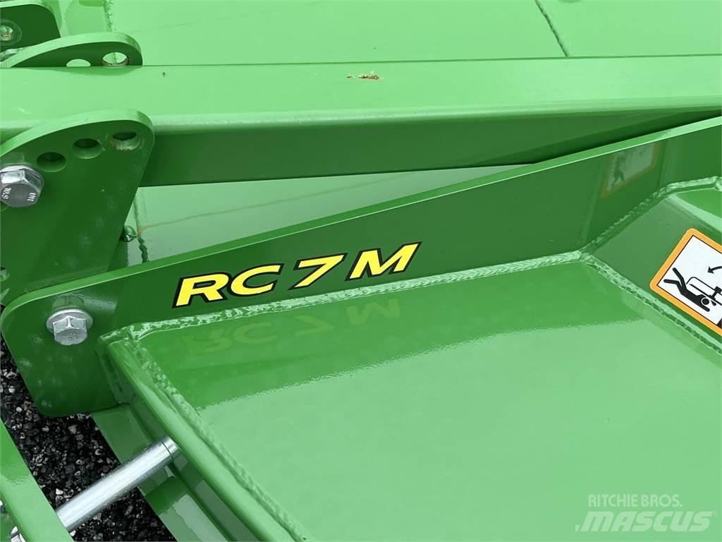 John Deere RC7M Balenhakselaars, -snijders en -afwikkelaars