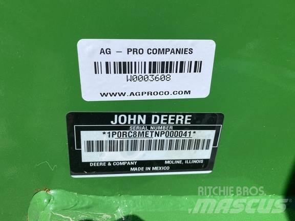 John Deere RC8M Balenhakselaars, -snijders en -afwikkelaars