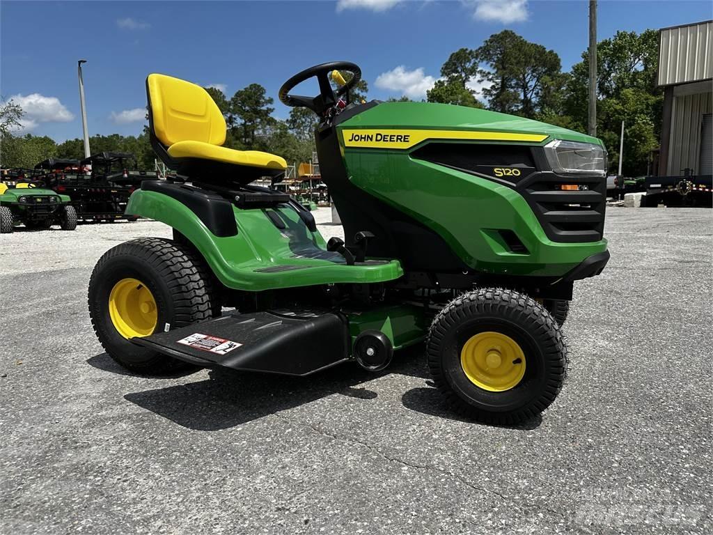 John Deere S120 Rijmaaiers