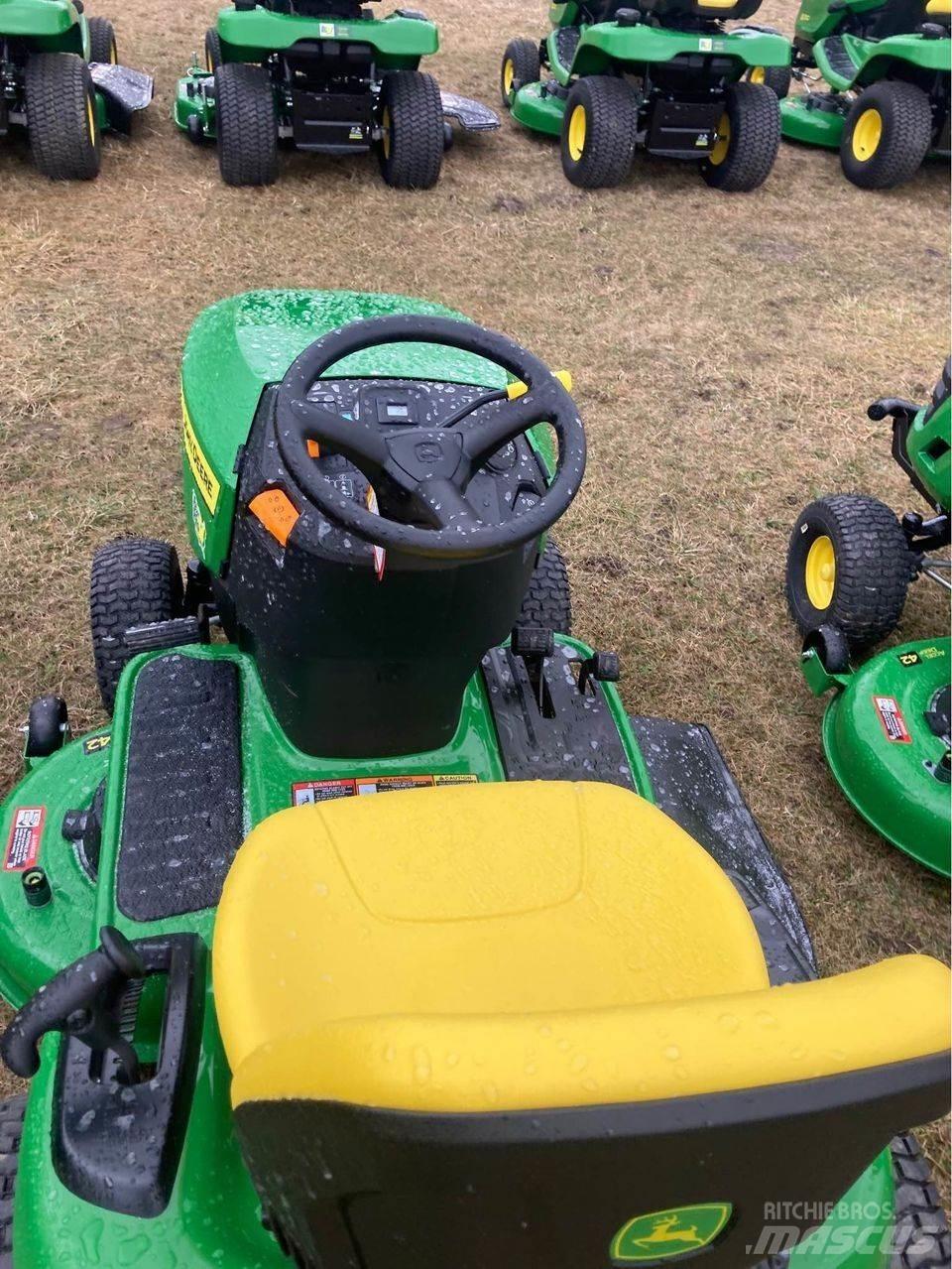 John Deere s120 Rijmaaiers