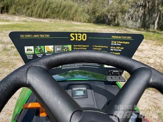 John Deere S130 Rijmaaiers