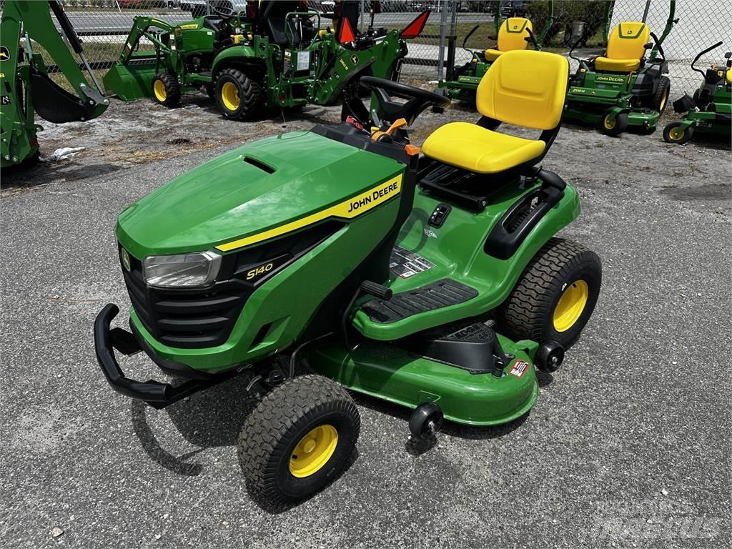John Deere S140 Rijmaaiers
