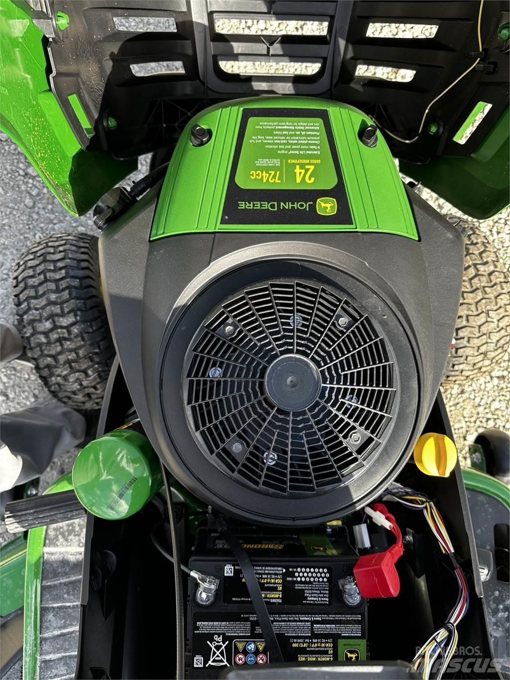 John Deere S160 Compacttrekkers