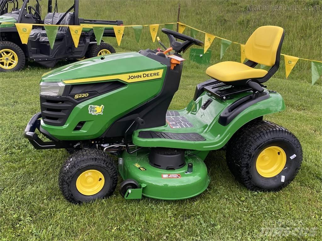 John Deere S220 Rijmaaiers