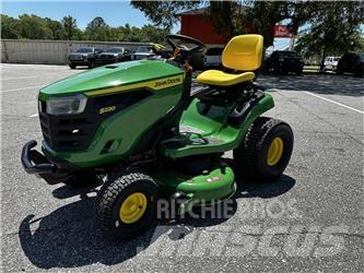 John Deere S220 Rijmaaiers