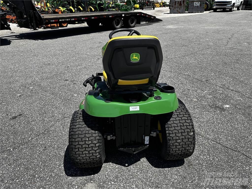 John Deere S220 Rijmaaiers