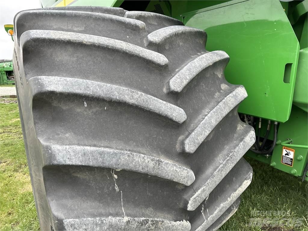 John Deere S680 Maaidorsmachines