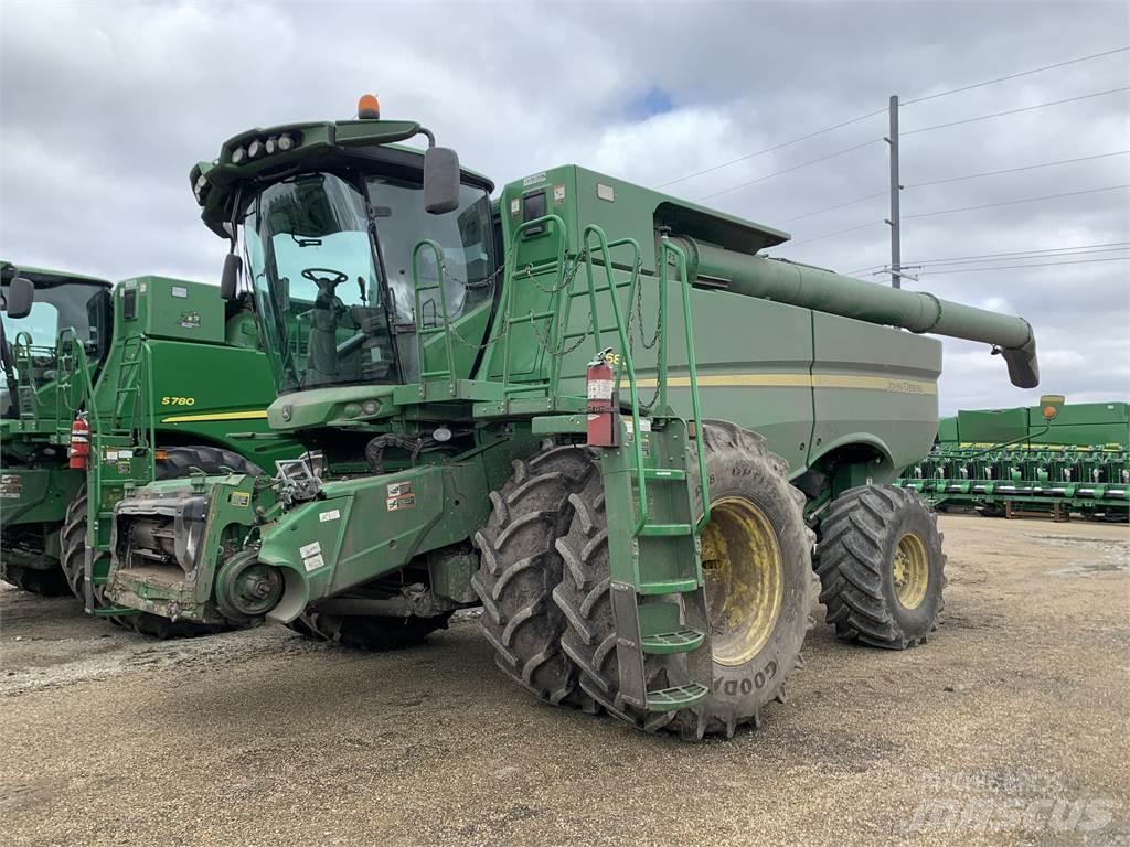 John Deere S680 Maaidorsmachines