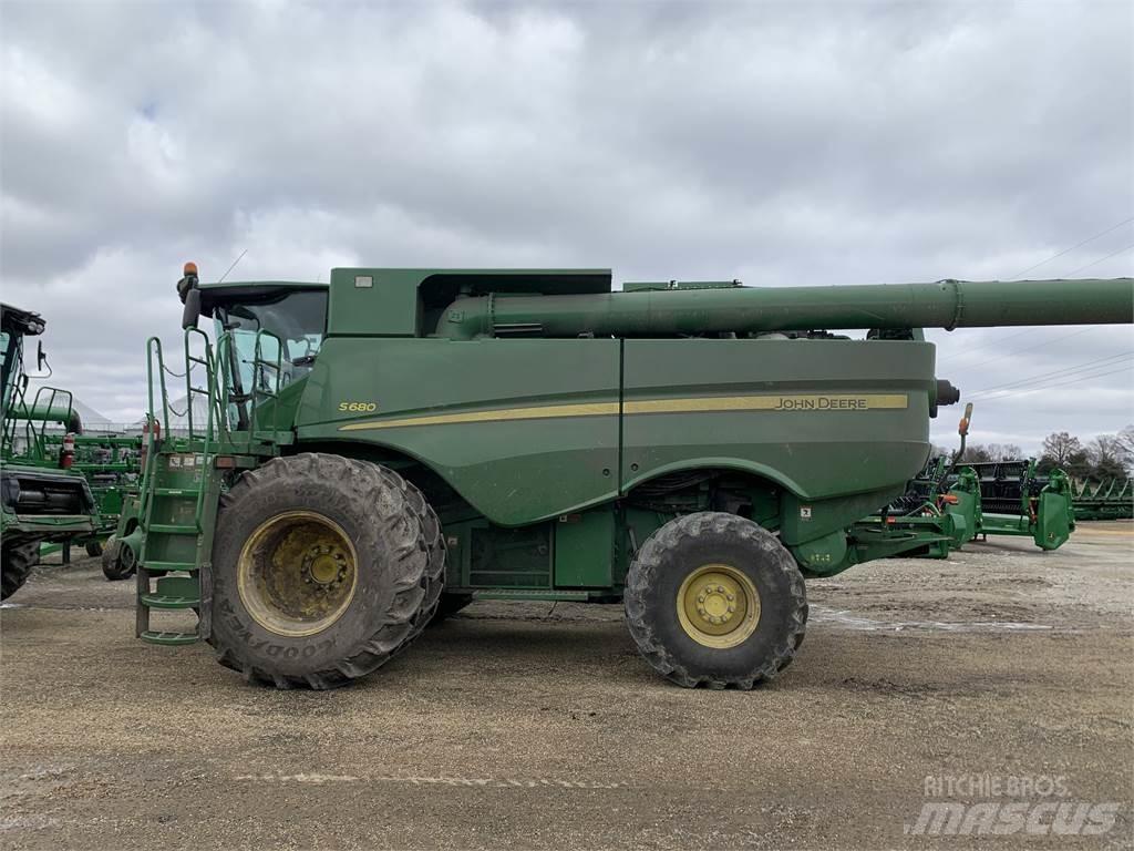 John Deere S680 Maaidorsmachines