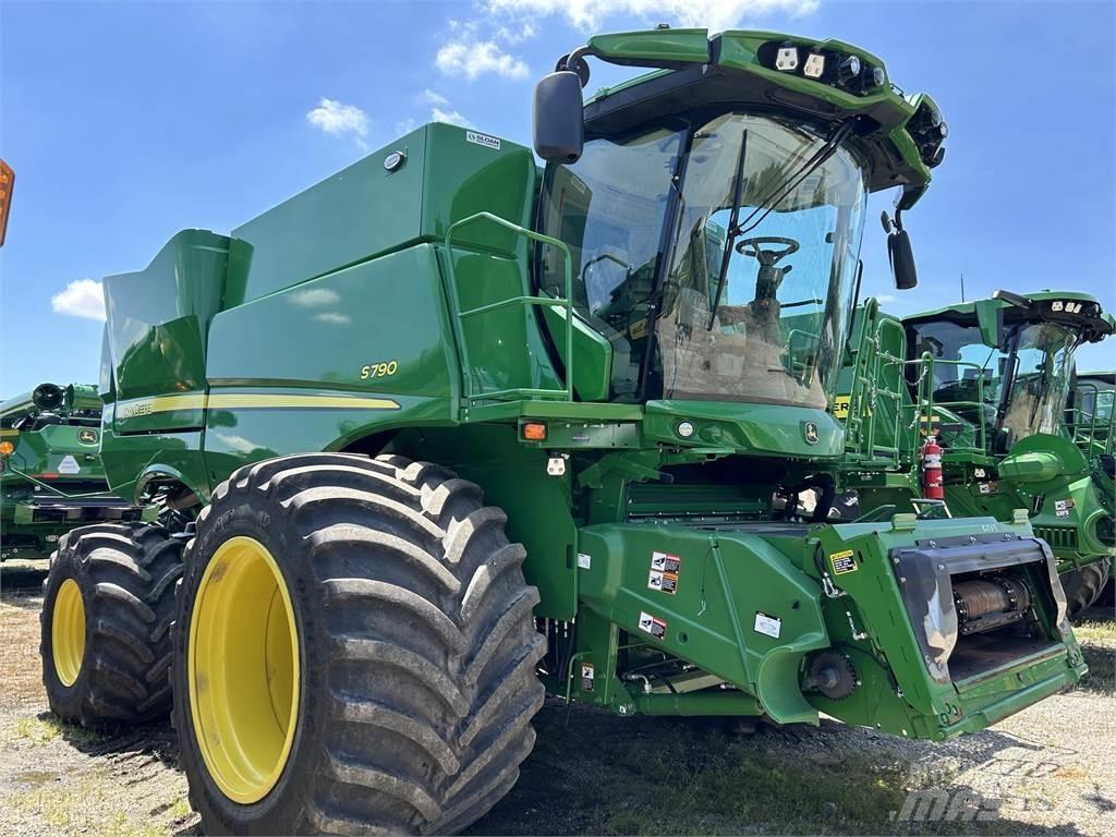 John Deere S790 Maaidorsmachines