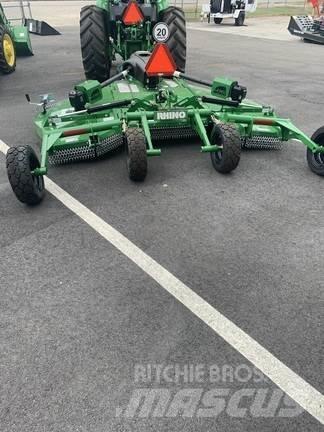 John Deere TS10 Balenhakselaars, -snijders en -afwikkelaars