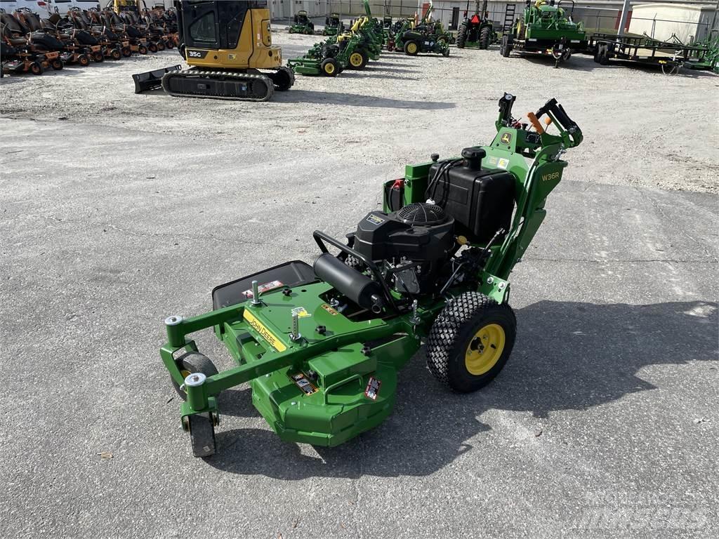 John Deere W36R Loopmaaier