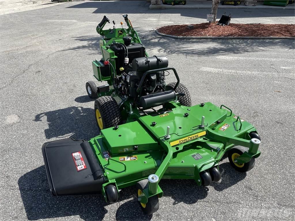 John Deere W61R Loopmaaier