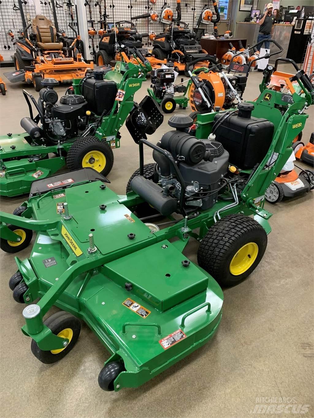 John Deere W61R Maaiers