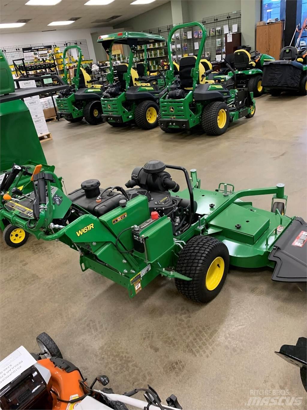 John Deere W61R Maaiers