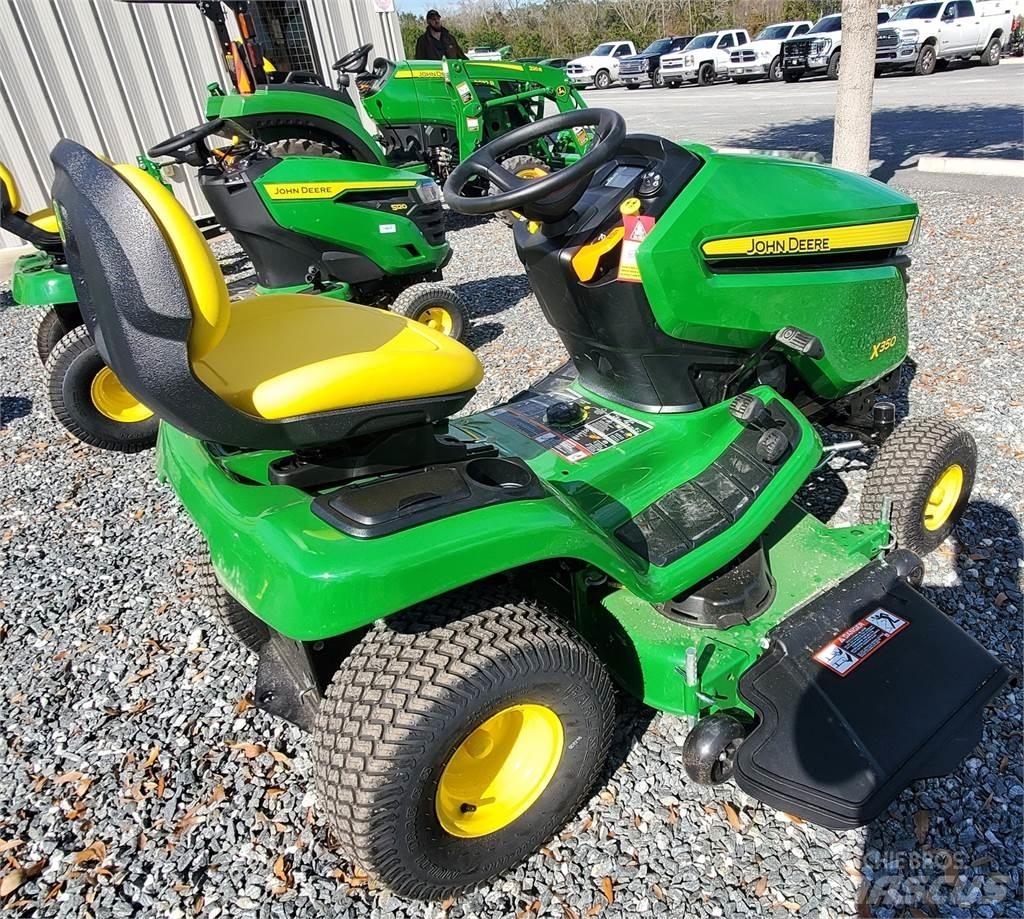 John Deere X350 Compacttrekkers