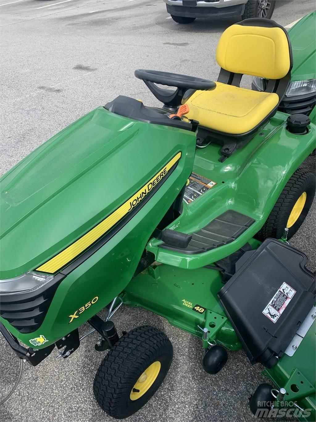 John Deere X350 Compacttrekkers