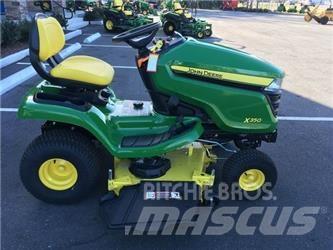 John Deere X350 Compacttrekkers