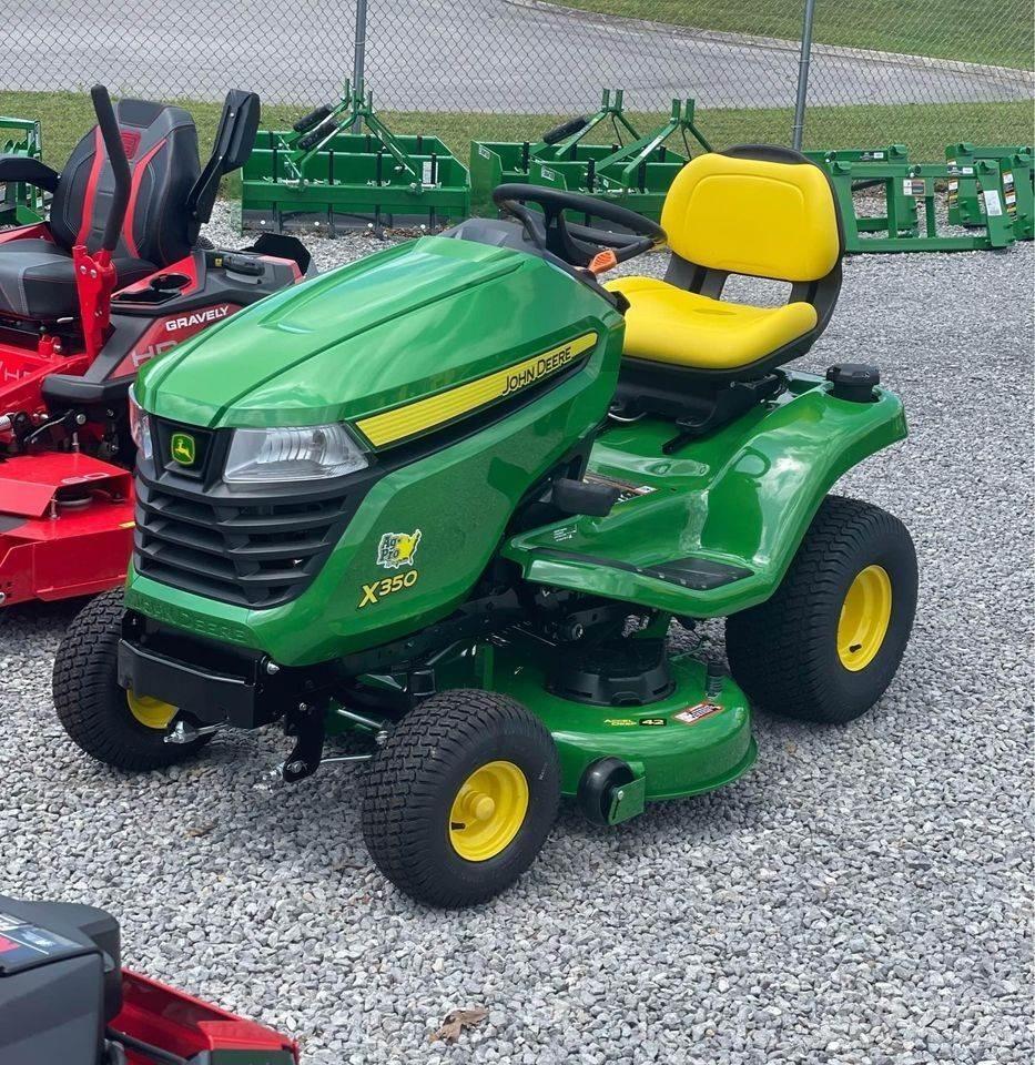 John Deere X350 Compacttrekkers