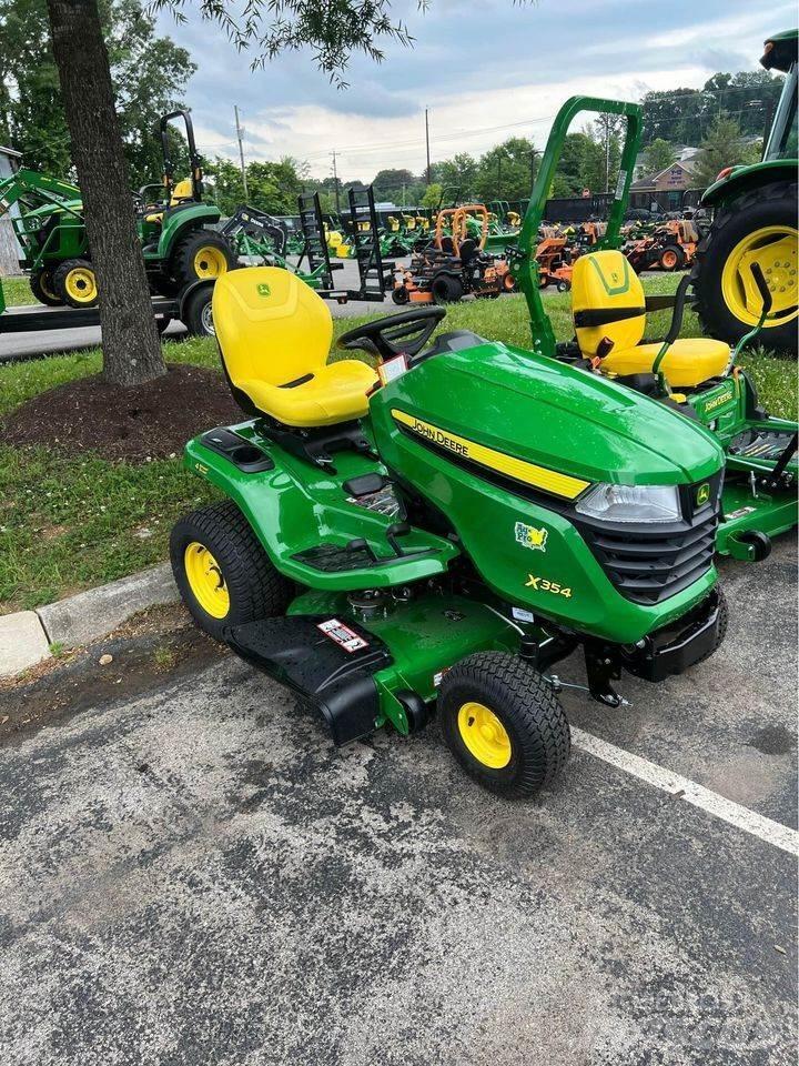 John Deere X354 Compacttrekkers