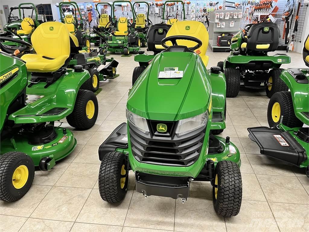 John Deere X370 Compacttrekkers