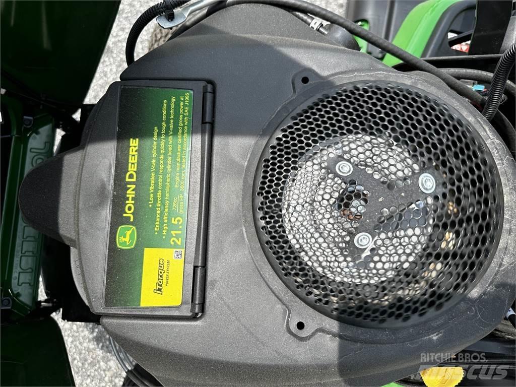 John Deere X370 Compacttrekkers