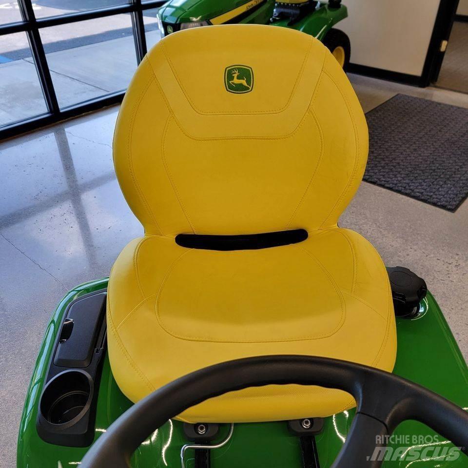John Deere X380 Compacttrekkers