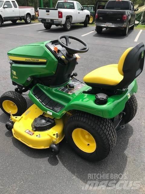 John Deere X380 Compacttrekkers