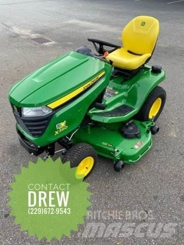 John Deere X380 Compacttrekkers