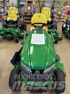 John Deere X390 Compacttrekkers