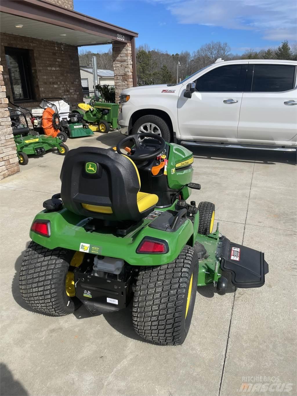 John Deere X570 Compacttrekkers