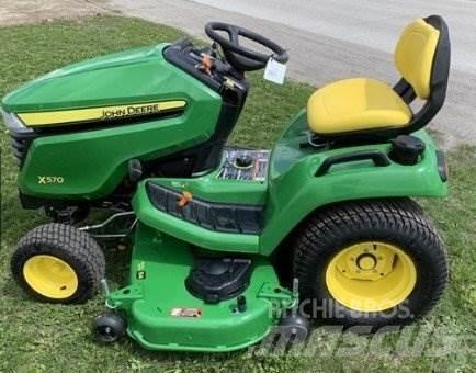 John Deere X570 Compacttrekkers