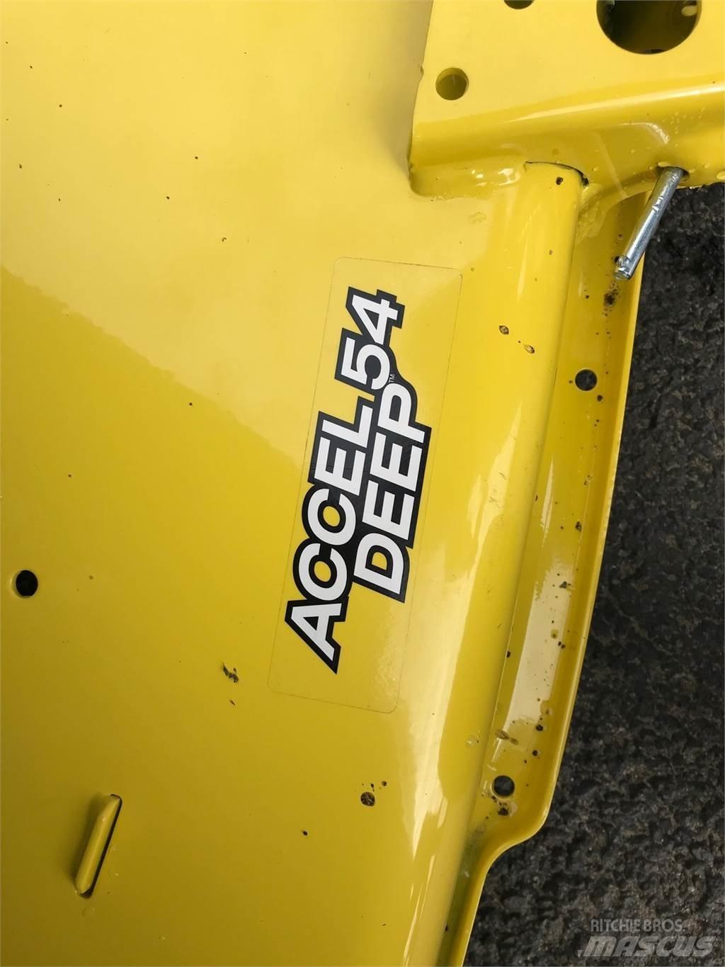 John Deere X570 Compacttrekkers