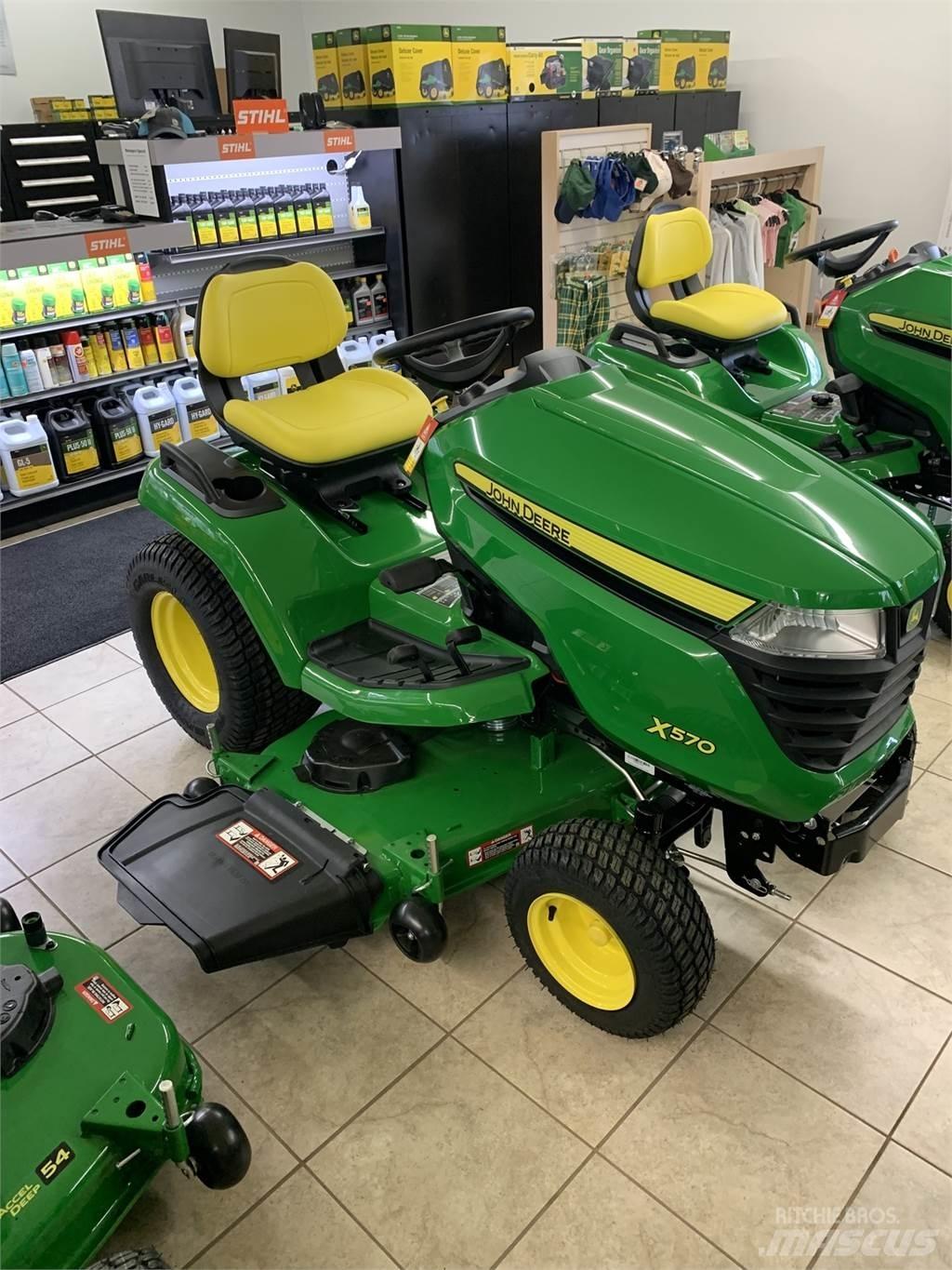 John Deere X570 Compacttrekkers