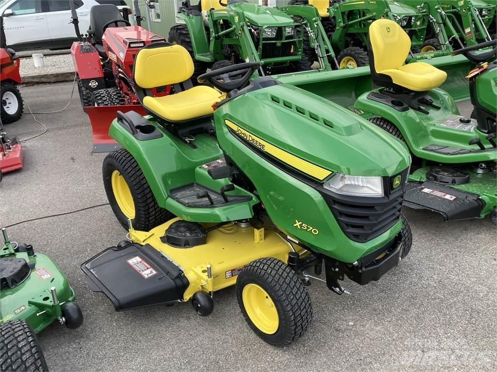 John Deere X570 Compacttrekkers