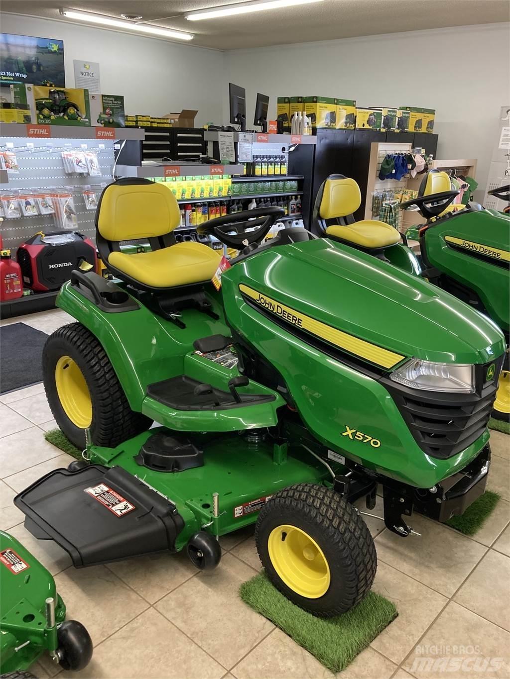 John Deere X570 Compacttrekkers