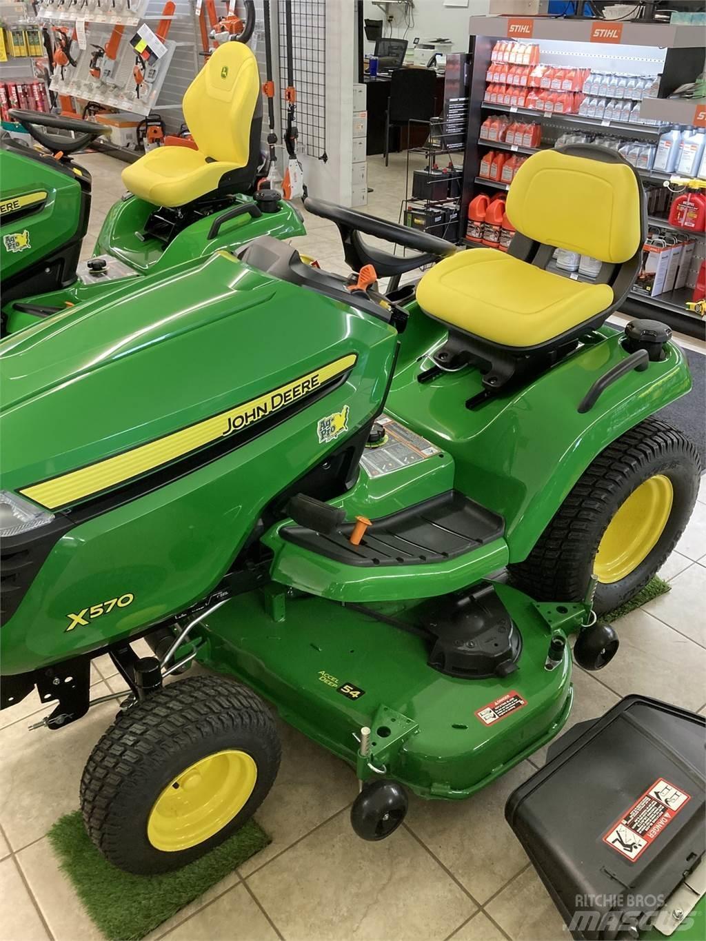 John Deere X570 Compacttrekkers