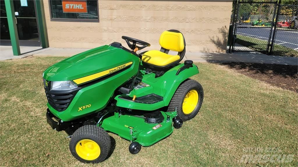 John Deere X570 Compacttrekkers