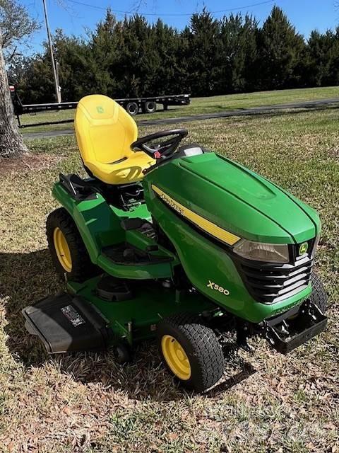 John Deere X580 Compacttrekkers