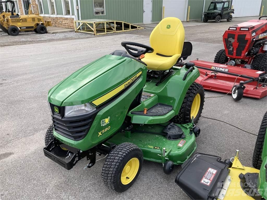 John Deere X580 Compacttrekkers